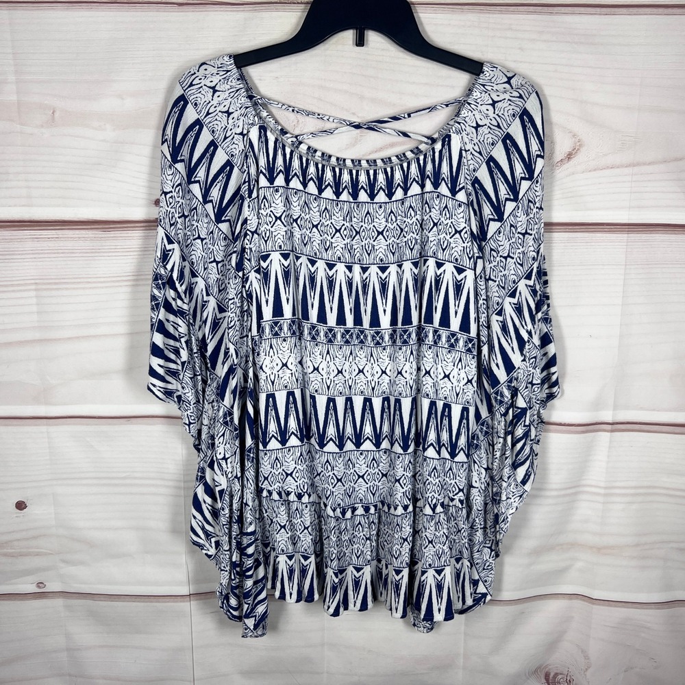 Ali Miles Blouse Women S Blue White Geometric Criss Cross Back Flutter Sleeve